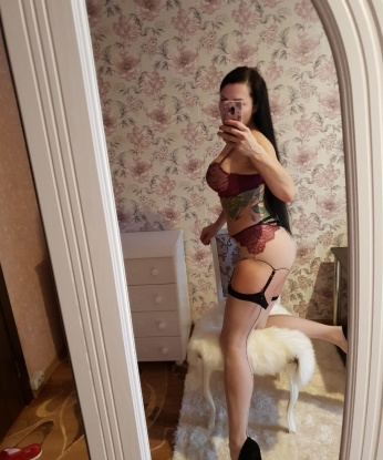 Я обладаю не только нежным телом, но и неиссякаемым навыком удовлетворить самых требовательных мужчин. В моих руках ты найдешь настоящий рай, где сбываются все желания. У меня есть множество изысканных услуг, которые выведут тебя на новый уровень наслаждения. Предоставлю фото для уверенности в моей красоте и сексуальности. Мои услуги доступны для исполнения в Москве, где находится мой уютный и дискретный интимный уголок. Жду встречи с нетерпением! 🔥💋🌹🔞 721, 36 лет